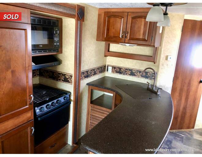 2013 Prime Time LaCrosse 322RES Travel Trailer at Lakeland RV Center STOCK# 3567A Photo 11