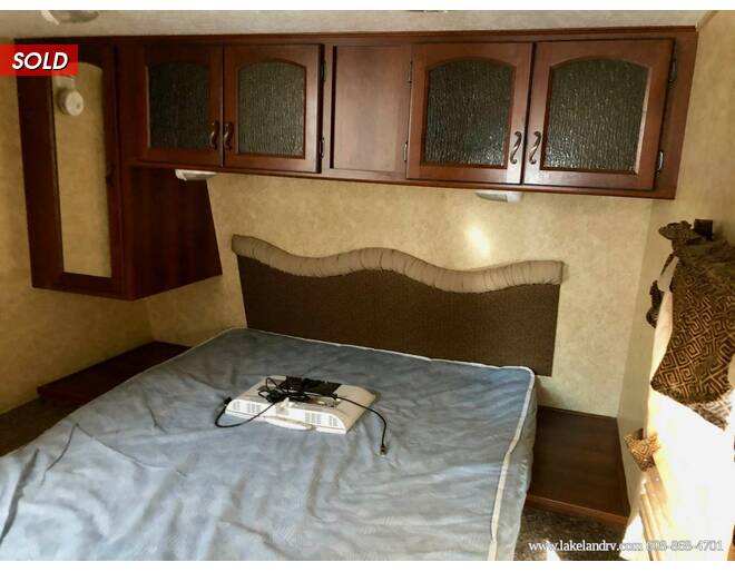 2013 Prime Time LaCrosse 322RES Travel Trailer at Lakeland RV Center STOCK# 3567A Photo 12