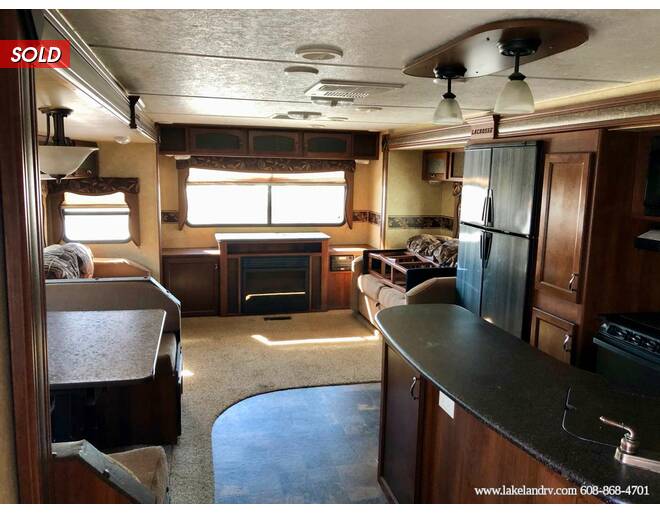 2013 Prime Time LaCrosse 322RES Travel Trailer at Lakeland RV Center STOCK# 3567A Photo 16