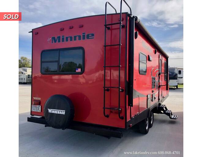 2018 Winnebago Minnie 2500RL Travel Trailer at Lakeland RV Center STOCK# C2021 07 Photo 3