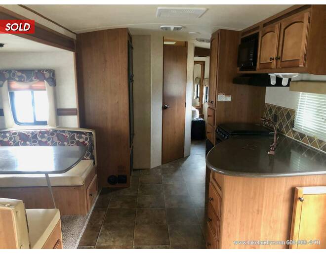 2013 Crossroads Sunset Trail Reserve 30RE Travel Trailer at Lakeland RV Center STOCK# 3627A Photo 8
