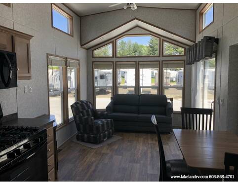 2022 Forest River Summit 40CKCL Park Model at Lakeland RV Center STOCK# 3704 Photo 12