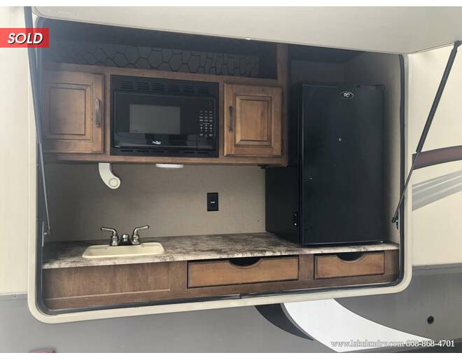 2015 Grand Design Reflection 323BHS Fifth Wheel at Lakeland RV Center STOCK# 3714A Photo 3