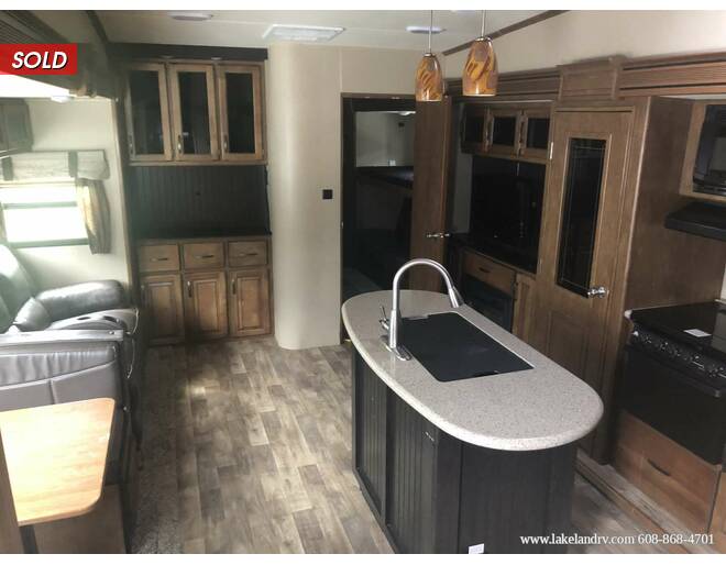 2015 Grand Design Reflection 323BHS Fifth Wheel at Lakeland RV Center STOCK# 3714A Photo 19