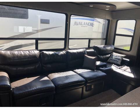 2019 Grand Design Solitude S-Class 3740BH Fifth Wheel at Lakeland RV Center STOCK# 3695A Photo 7
