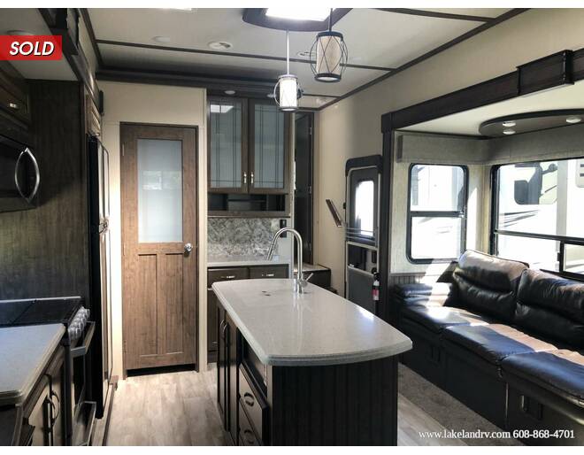 2019 Grand Design Solitude S-Class 3740BH Fifth Wheel at Lakeland RV Center STOCK# 3695A Photo 20